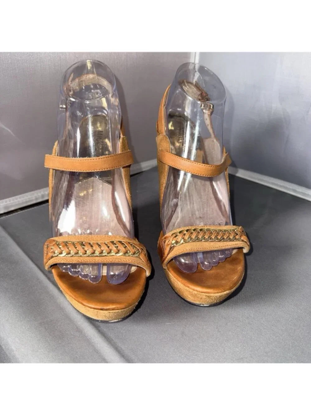 Michael Kors Suede Wedge Sandals with Gold Chain Detail Size 8.5